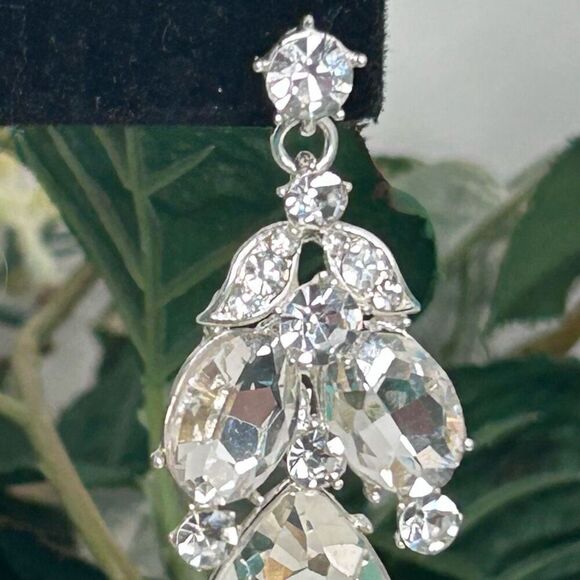 Chandelier Teardrop Crystal Drop Earrings 2.5” Silver-tone Clear Rhinestones - Picture 7 of 10